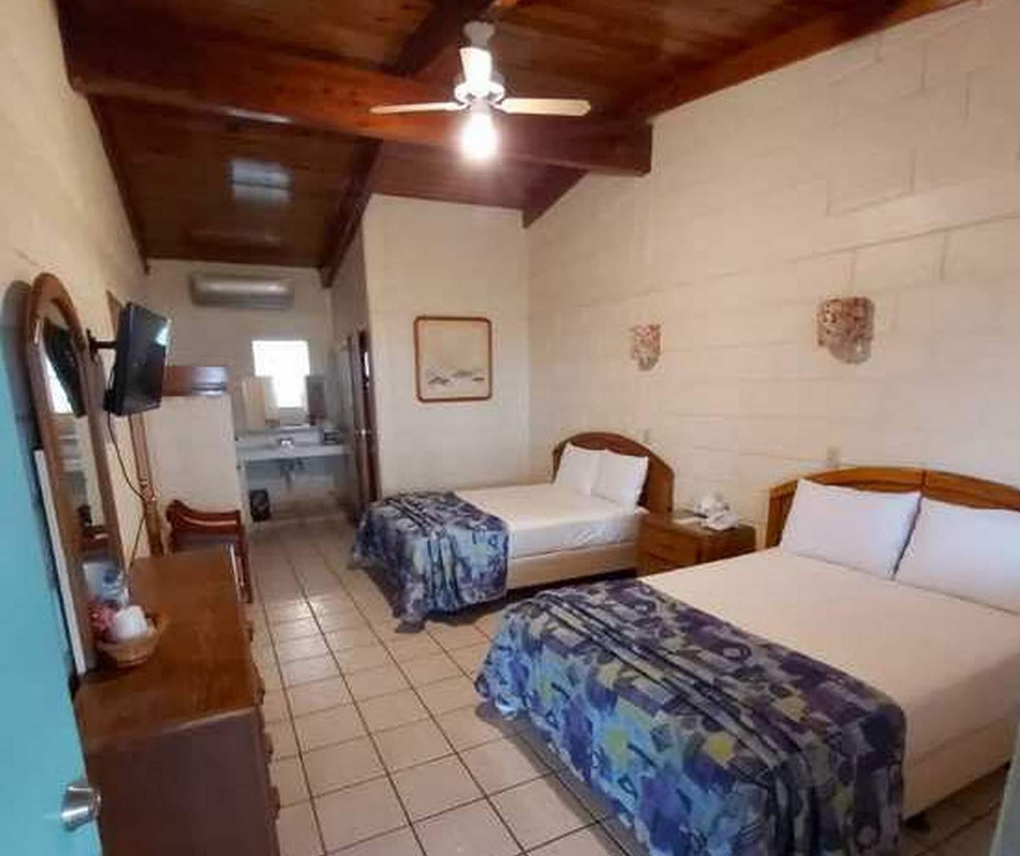 Hotel Oasis 4*